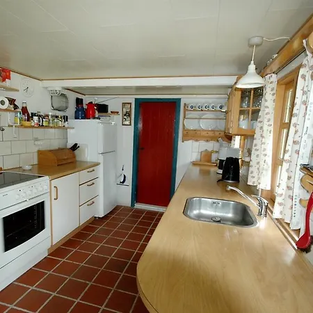 Two-bedroom Holiday Linievejen 09