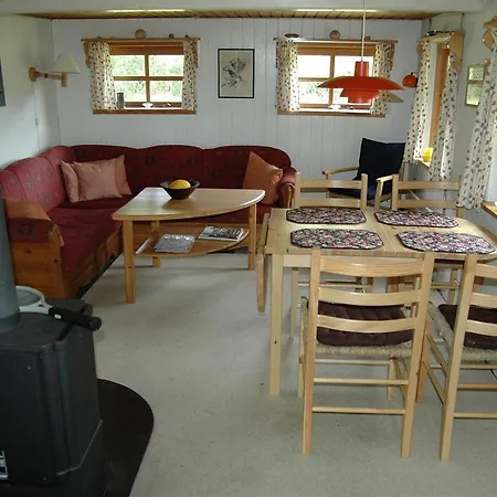 Two-bedroom Holiday Linievejen 09